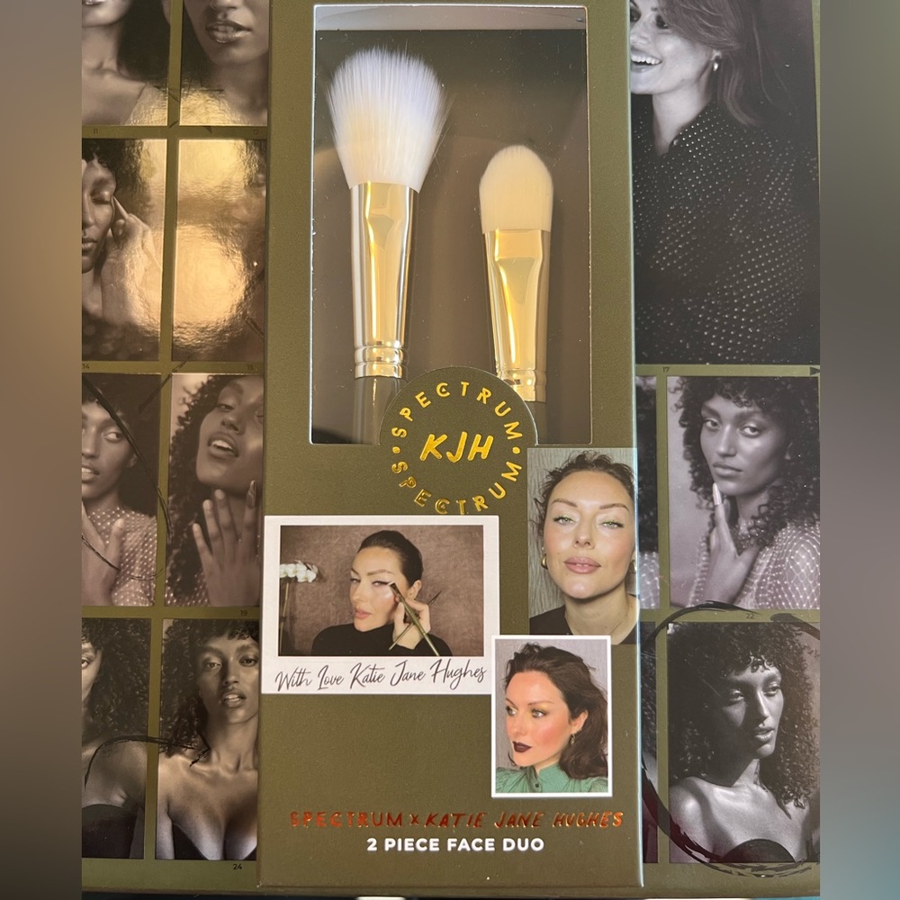 Katie Jane Hughes x Spectrum Two-piece brush duo